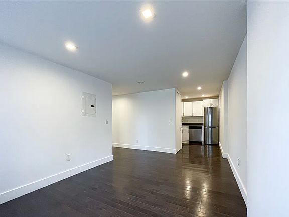 2nd image of 383 1st Ave APT 3