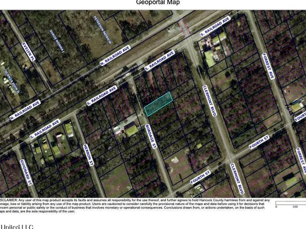 5242 Bordage St #12, Bay Saint Louis, MS 39520