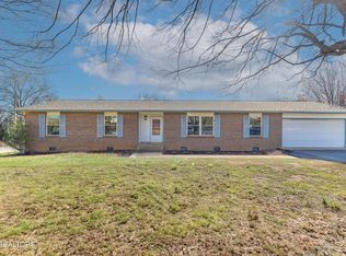 929 Venice Rd, Knoxville, TN 37923
