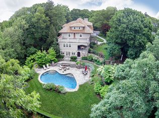 90 Tower Hill Rd, Mountain Lakes, NJ 07046