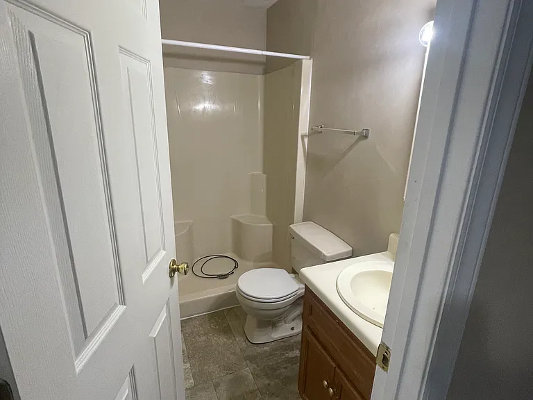 507 Lester St #D — Photo 10