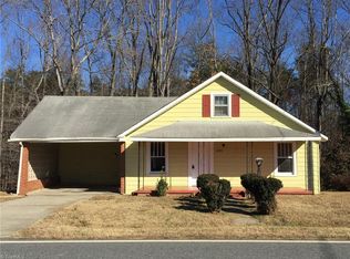 1333 Hampton Rd, Eden, NC 27288