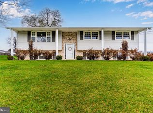 421 Limestone Rd, Carlisle, PA 17015