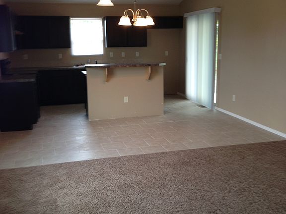 Kitchen/dining/living