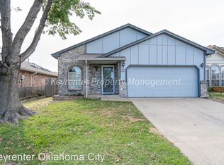 1321 White Oak Rd, Moore, OK 73160
