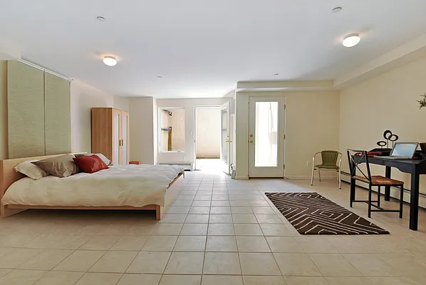 Sold by Corcoran | media 7