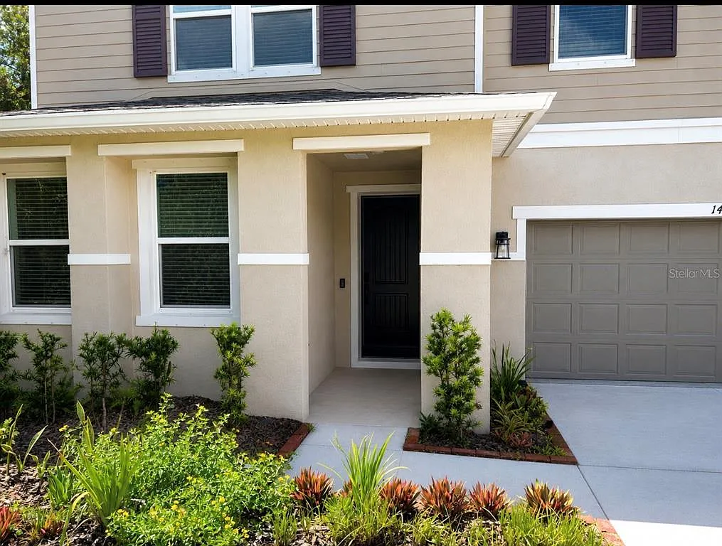 5 bed, 3.0 bath, 2654 sqft, $3,080 — Photo 2