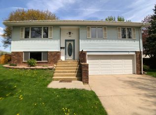 2027 Kansas Dr, Brookings, SD 57006