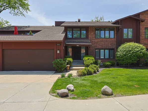 3101 Toulon Dr APT B2, Northbrook, IL 60062