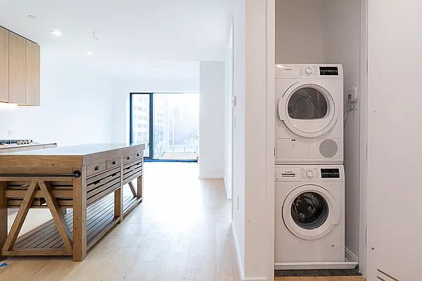 Rented by Compass | media 52