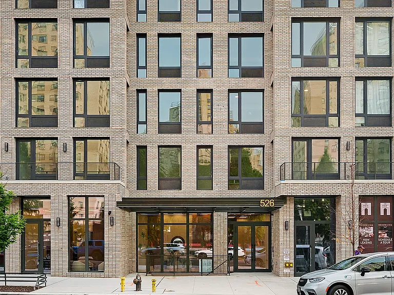 526 Baltic St #7D — Photo 9