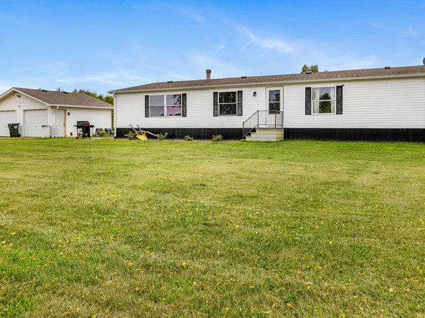 26200 Pelkey Creek Rd, Hinckley, MN 55037