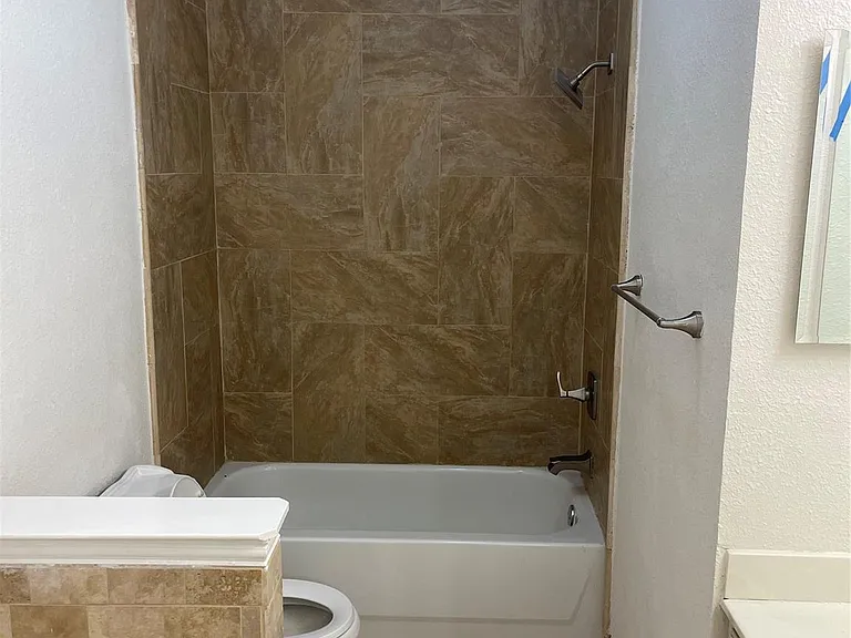 3808 Hunters Trl — Photo 10