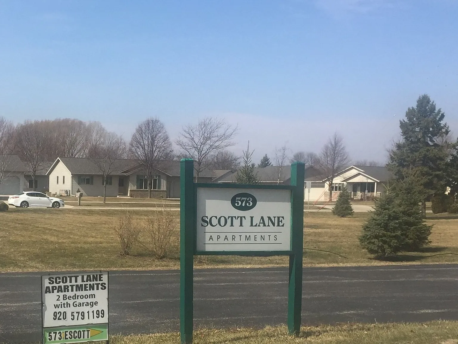 Scott Street Apartments-Fond du Lac — Photo 1
