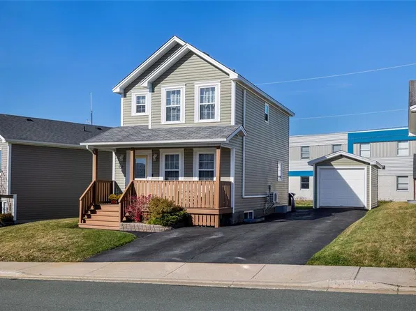 11 Spruce Grove Avenue, Goulds, NL A1S0A5
