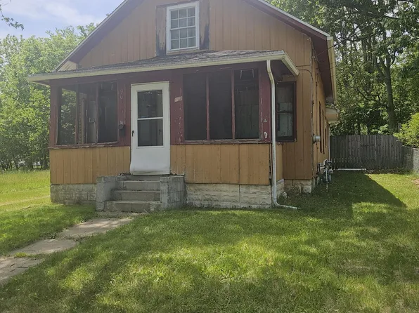 907 N Albion St, Albion, MI 49224