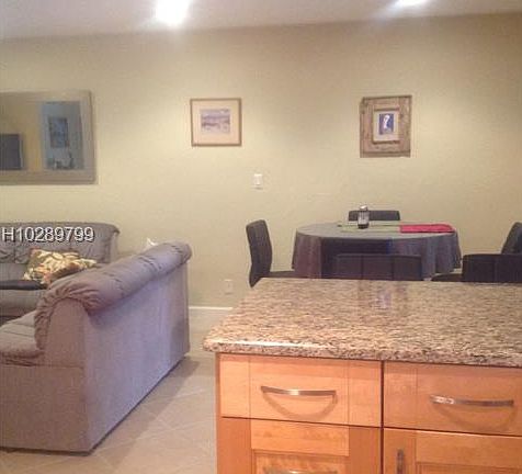 5th image of 642 NE 2nd Pl