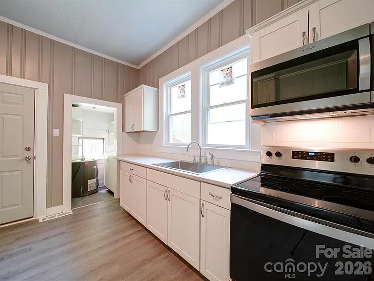 720 S Main St — Photo 5