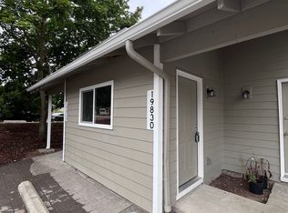 19830 SW 68th Ave #B, Tualatin, OR 97062