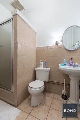 Rented by Bond New York | media 36