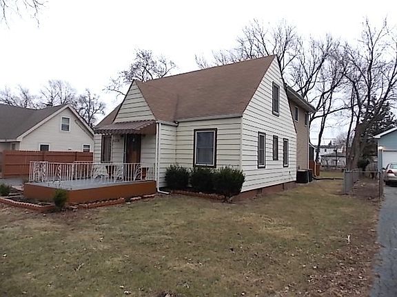 2nd image of 10425 W Palmer Ave