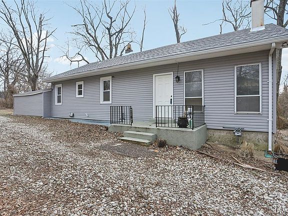2nd image of 9818 Jacobi Ave