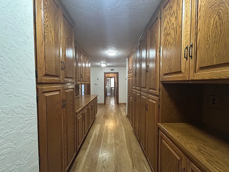 2911 Hawk Rd — Photo 13