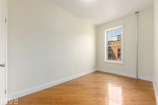 Rented by A&E Real Estate Management | media 4