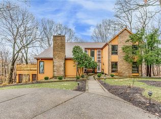 127 Rockwood Dr, Pittsburgh, PA 15238