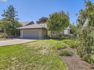 8299 SW 159th Pl, Beaverton, OR 97007