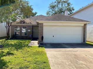 5023 Willow Point Dr, Conroe, TX 77303