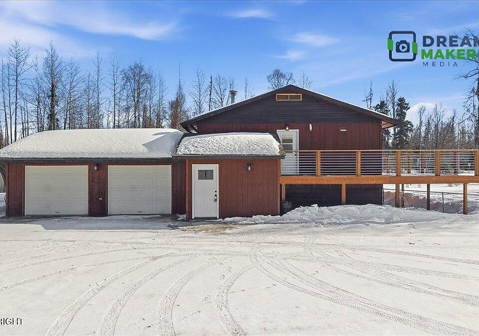 1st image of 45609 Holt Lamplight Rd