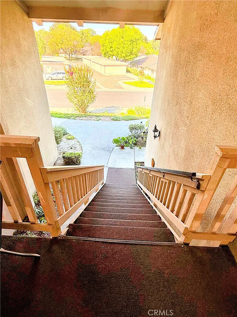 2 bed, 1081 sqft, $2,950 — Photo 4