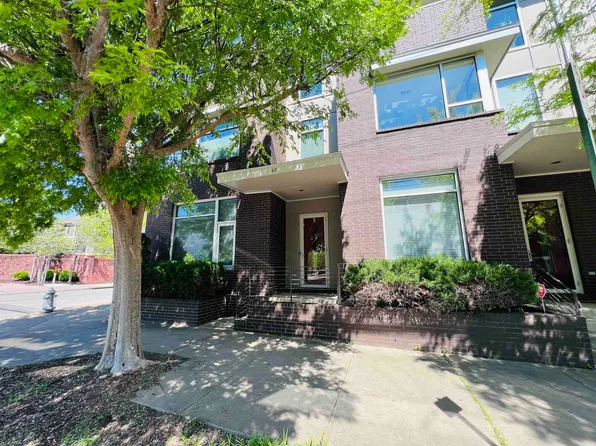 40 W Georgia Ave, Memphis, TN 38103