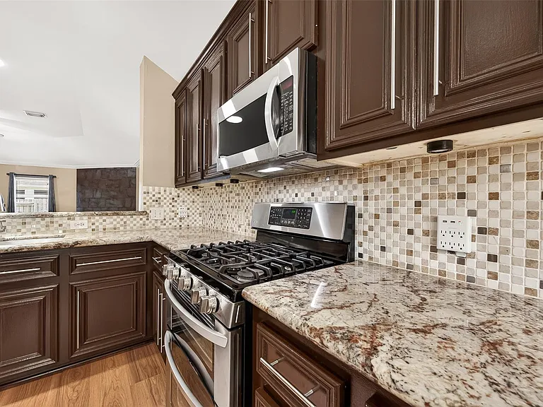 4818 Lake Catherine Ct — Photo 15