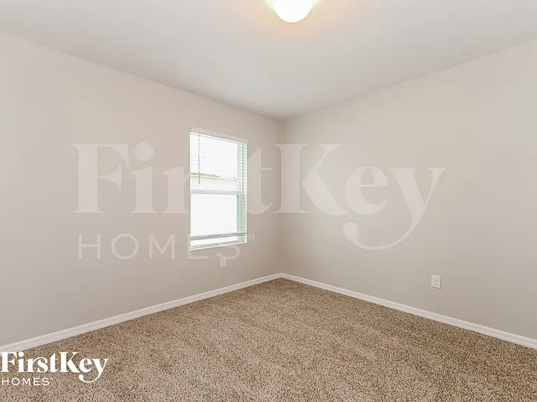 614 SW 25th Ln — Photo 13