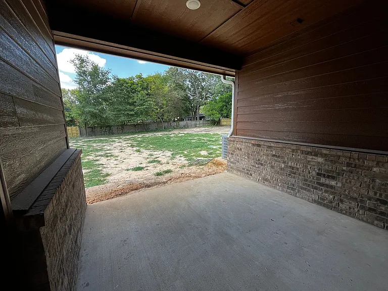 705 County Road 326 E — Photo 28