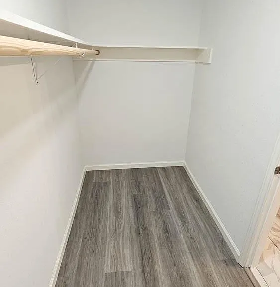 9327 Leader St — Photo 21