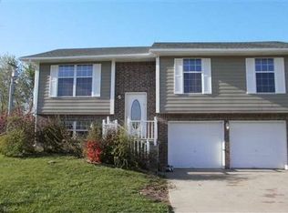 1512 40th Street Ter, Sedalia, MO 65301