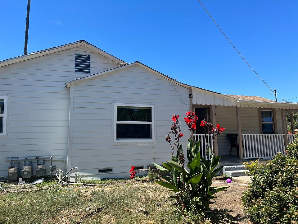 1st image of 34 Adelaide Dr #2