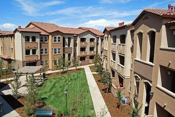 Palmilla at Campus Pointe