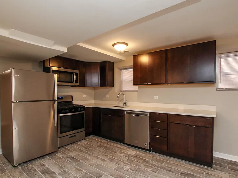 3644 W Diversey Ave #G — Photo 6