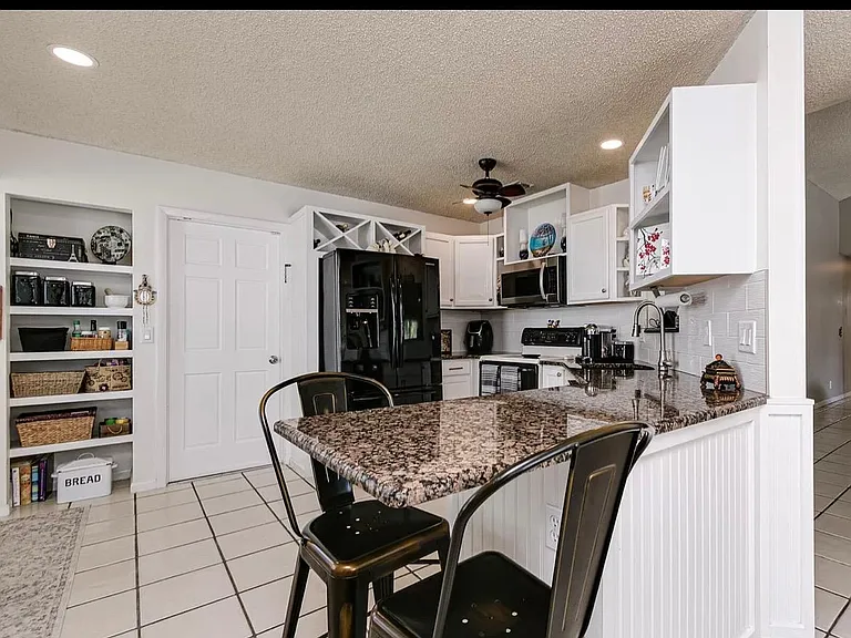 9190 Tivoli Pl — Photo 23