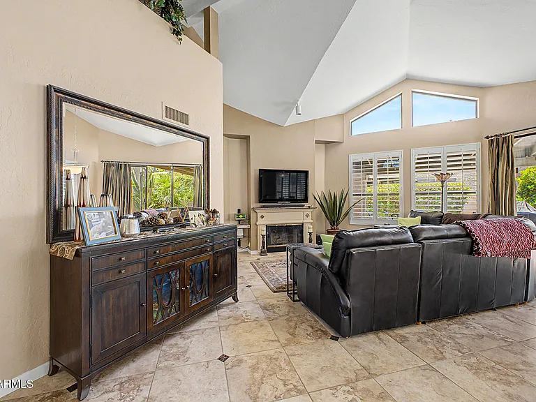 4106 E Sunnyside Dr — Photo 5