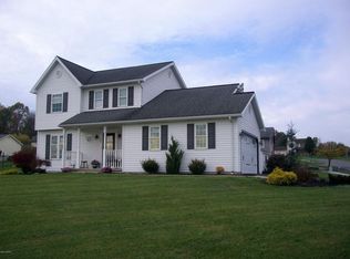 22 Jonathan Dr, Mount Pleasant Mills, PA 17853