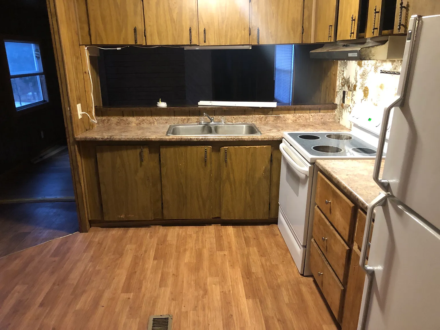 3 bed, $1,200 — Photo 3