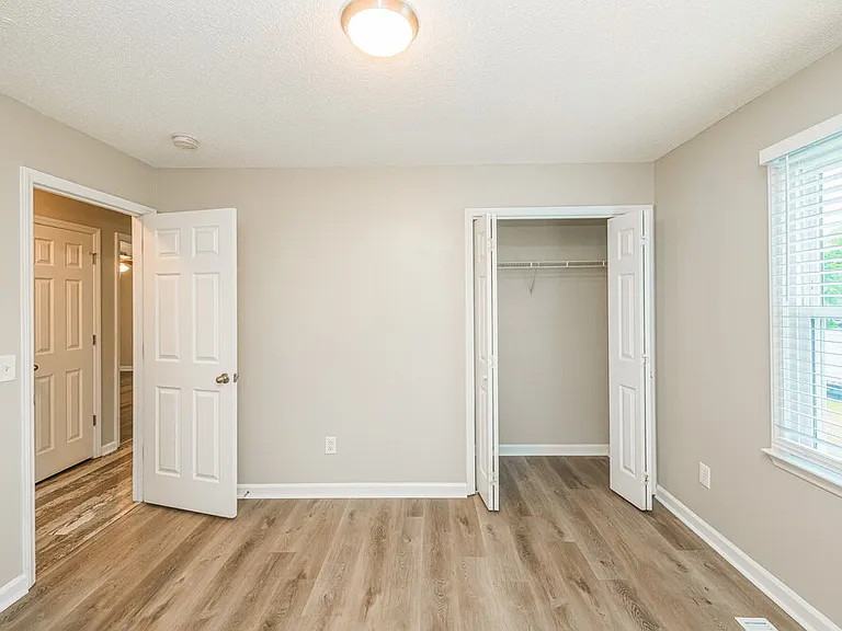 808 Hepplewhite Ct — Photo 12