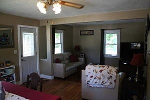 4 Living room