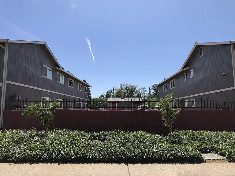 1210-1250 Kenny Dr — Photo 49
