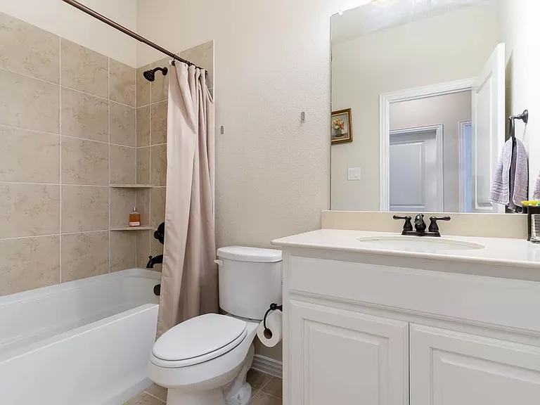 4654C Rhett Ln — Photo 13